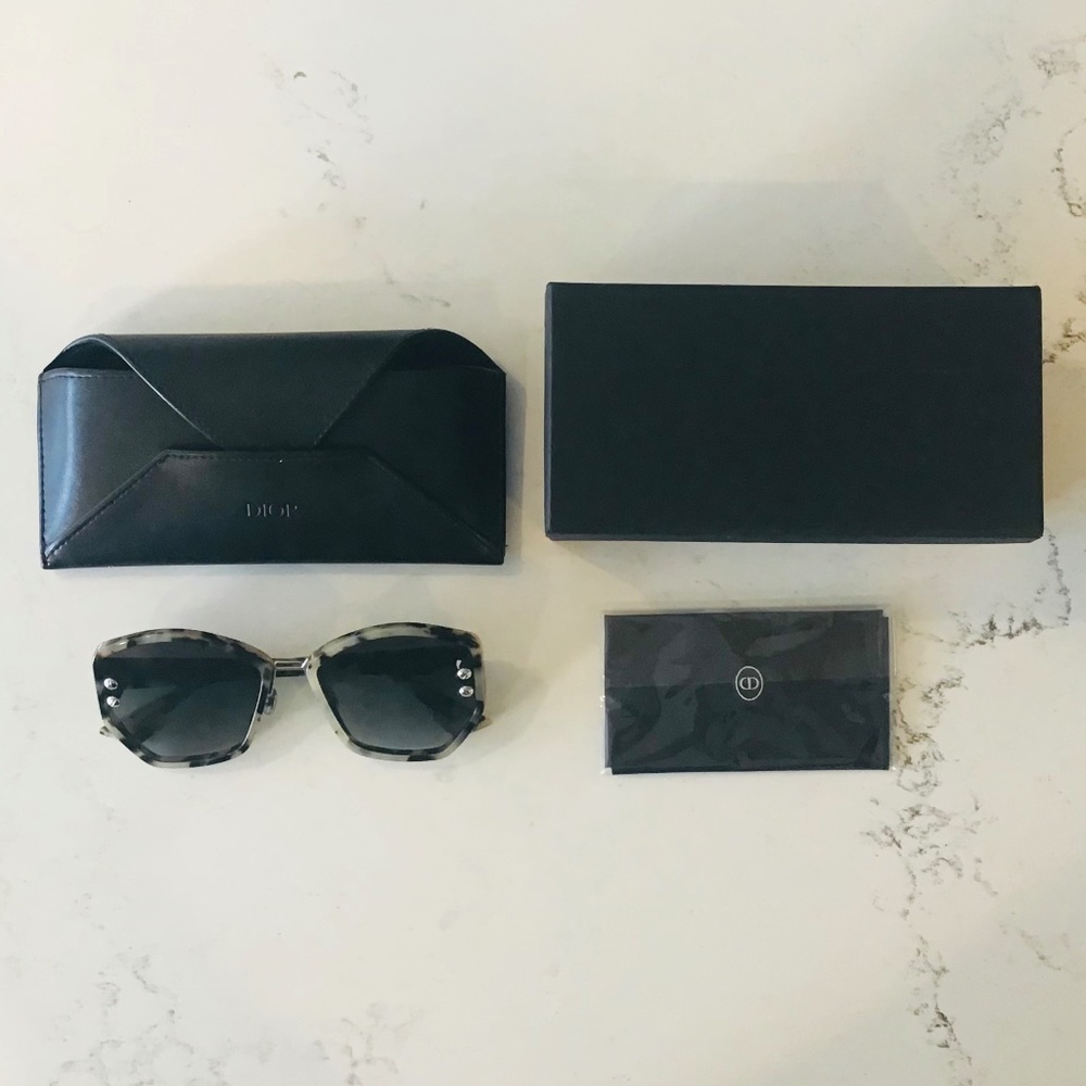 CHRISTIAN DIOR ADDICT 2 sunglasses in original box and packaging - like new - Picture 9 of 14